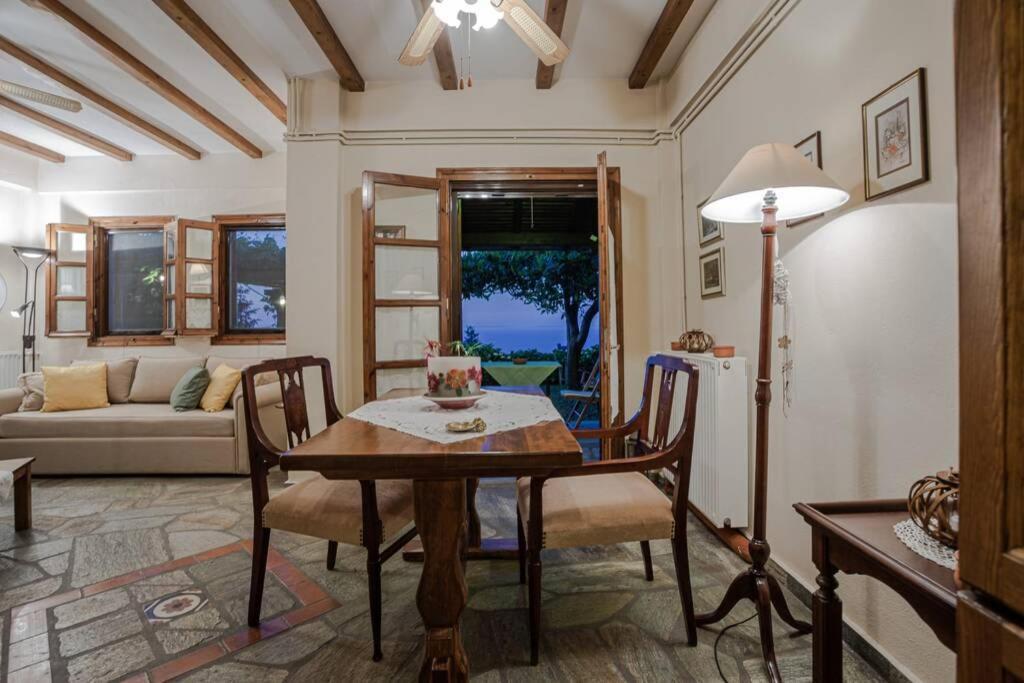 Deja Blue Villa Mouresi Ngoại thất bức ảnh